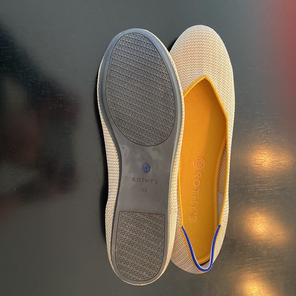 Rothy's Dandelion Triple Stitch Flat - Picture 4 of 5